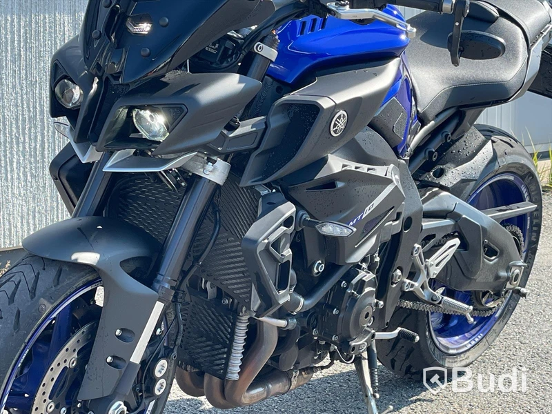 Motorcykel Yamaha MT-10 2016 Crossplanemotor 160hk