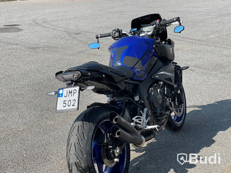Motorcykel Yamaha MT-10 2016 Crossplanemotor 160hk