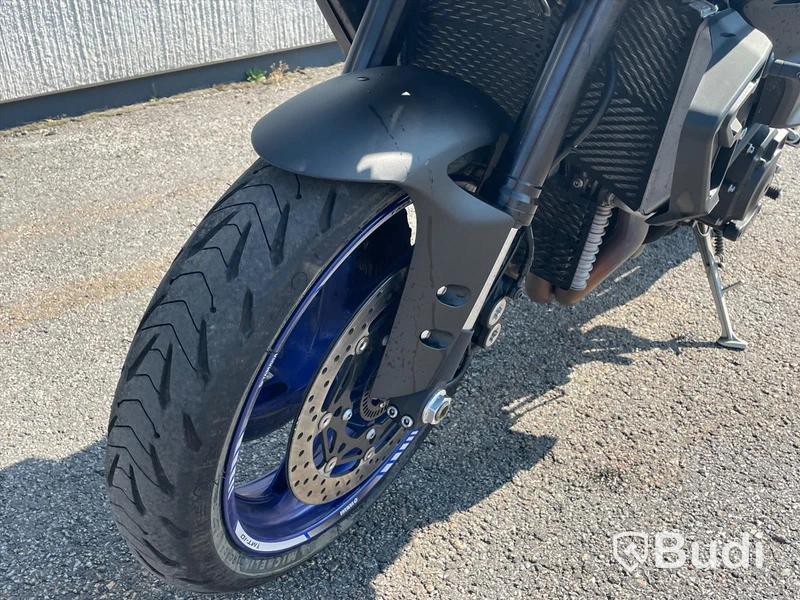 Motorcykel Yamaha MT-10 2016 Crossplanemotor 160hk