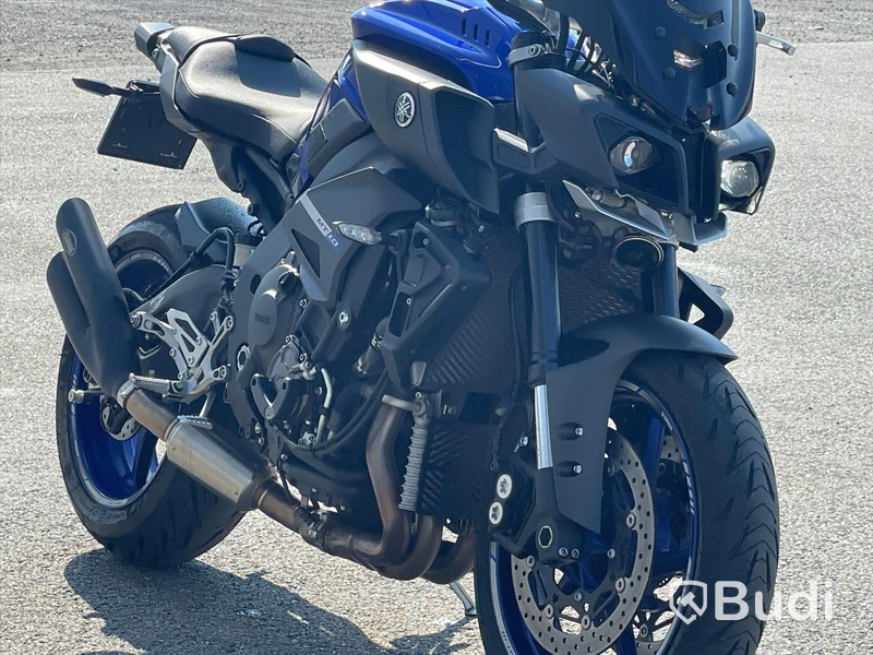 Motorcykel Yamaha MT-10 2016 Crossplanemotor 160hk