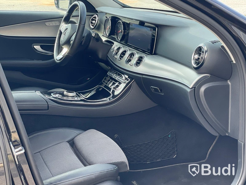 Personbil Mercedes-Benz E200 4MATIC Bensin Kombi