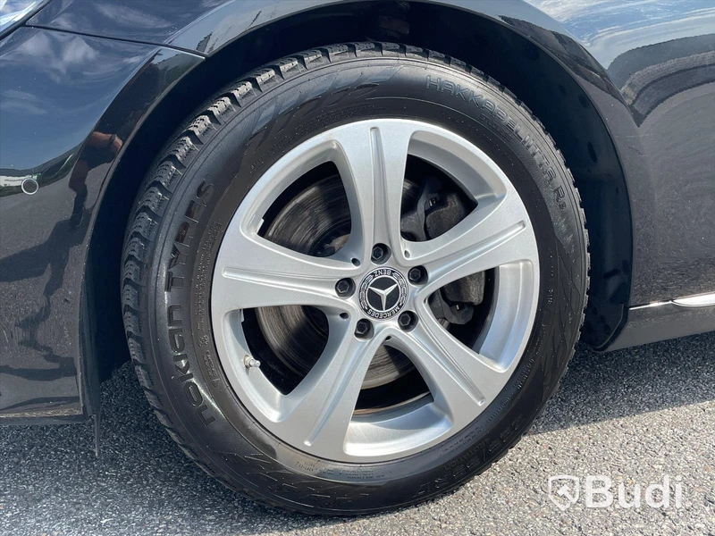 Personbil Mercedes-Benz E200 4MATIC Bensin Kombi