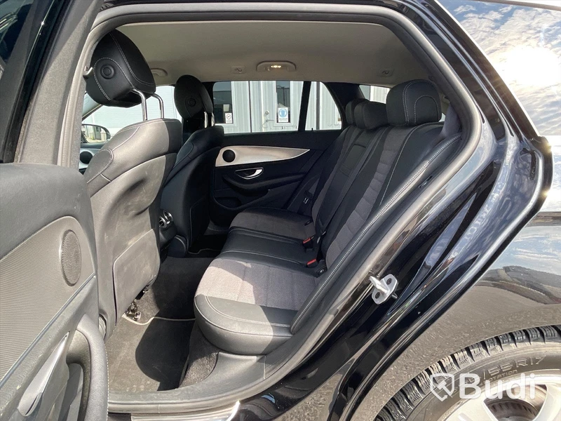 Personbil Mercedes-Benz E200 4MATIC Bensin Kombi