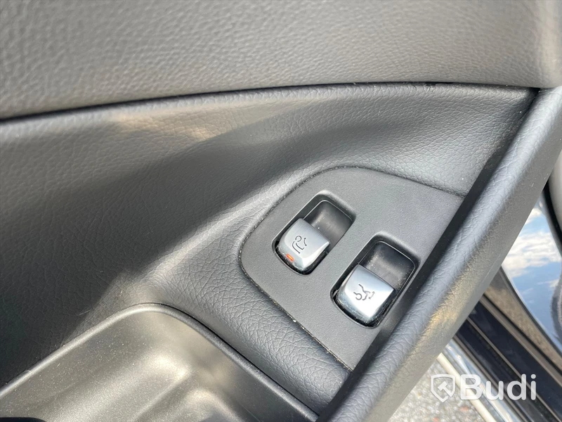 Personbil Mercedes-Benz E200 4MATIC Bensin Kombi