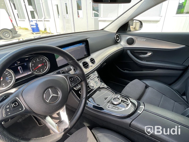 Personbil Mercedes-Benz E200 4MATIC Bensin Kombi