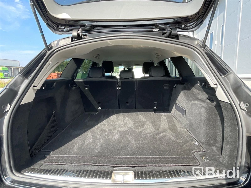 Personbil Mercedes-Benz E200 4MATIC Bensin Kombi