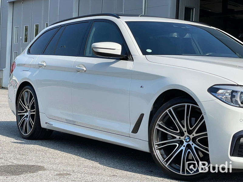Personbil BMW 520d Xdrive Touring  | M-Sport | 6550mil | Panorama