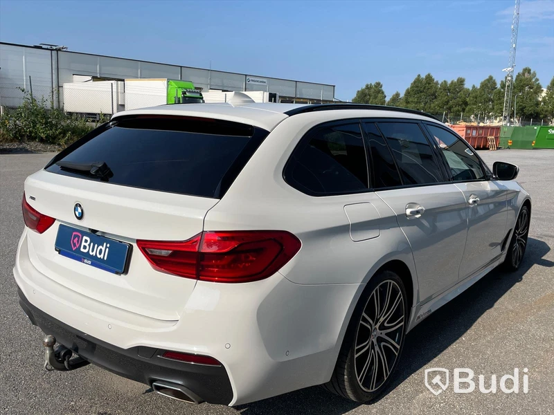 Personbil BMW 520d Xdrive Touring  | M-Sport | 6550mil | Panorama