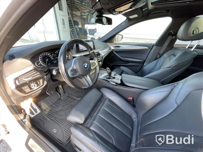 Personbil BMW 520d Xdrive Touring  | M-Sport | 6550mil | Panorama