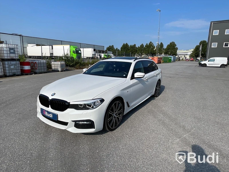 Personbil BMW 520d Xdrive Touring  | M-Sport | 6550mil | Panorama