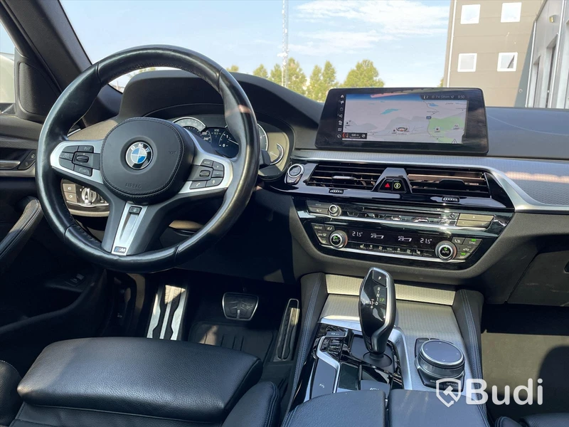Personbil BMW 520d Xdrive Touring  | M-Sport | 6550mil | Panorama