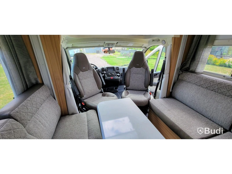 Husbil Adria 600 DT - 2020