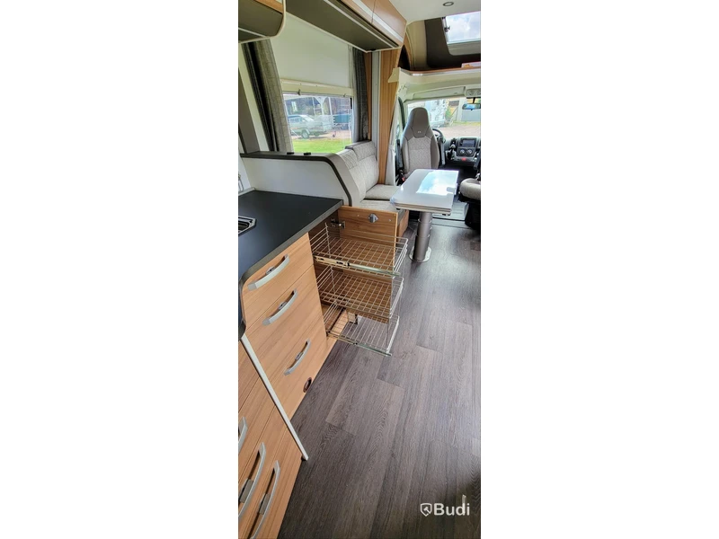 Husbil Adria 600 DT - 2020