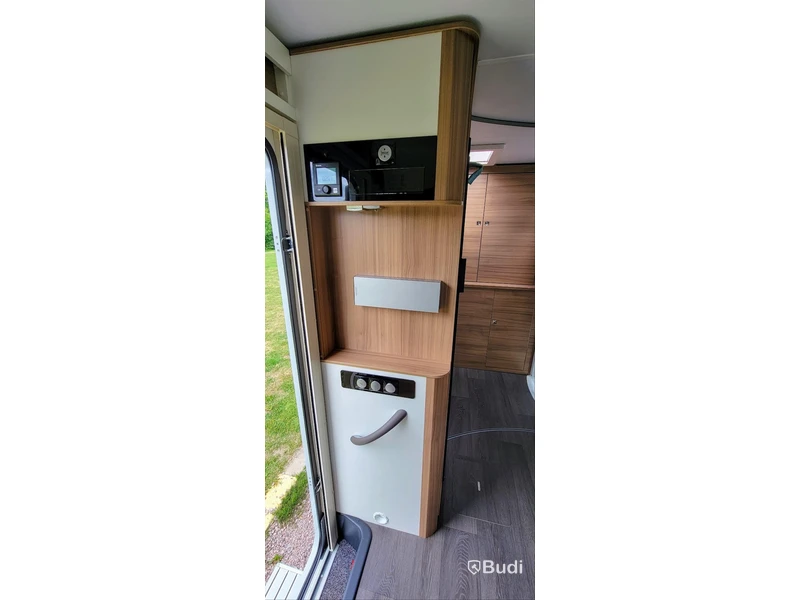 Husbil Adria 600 DT - 2020