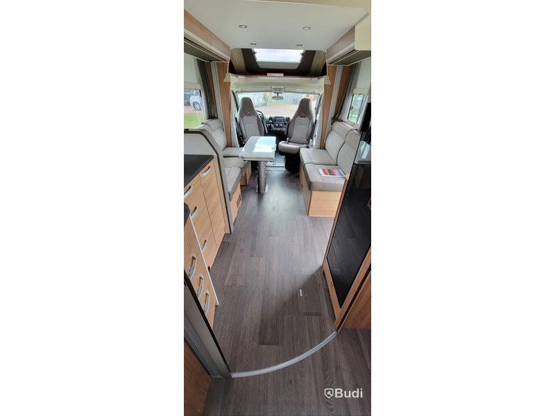 Husbil Adria 600 DT - 2020