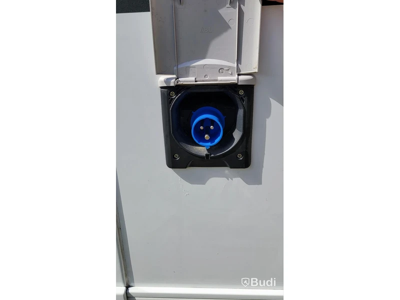 Husbil Adria 600 DT - 2020