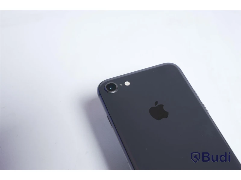 iPhone 8 - 64 GB, 95 procent batterihälsa, Apple.
