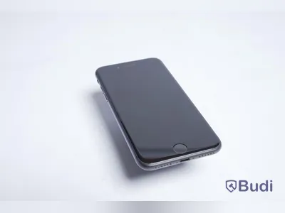 iPhone 8 - 64 GB, 90 procent batterihälsa, Apple.