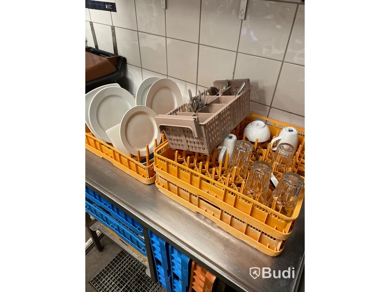 Utmatningsbänk ink diskkorgar