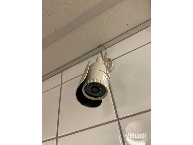 3 st övervakningskameror