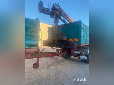 Veteranlastbil Scania Vabis L 75 kranbil med släp