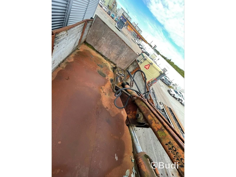 Veteranlastbil Scania Vabis L 75 kranbil med släp