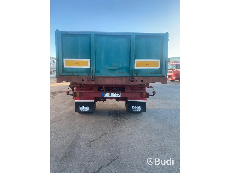 Veteranlastbil Scania Vabis L 75 kranbil med släp