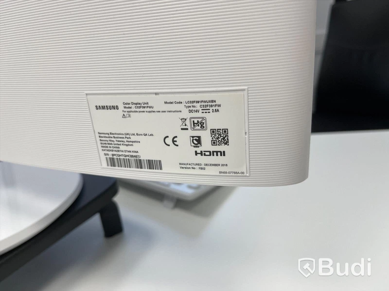 Samsung datorskärm curved 32 tum