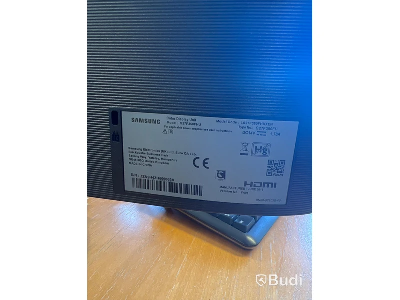 2 st Datorskärmar Samsung LS27F350FHUXEN samt S27C350H
