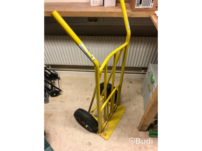 3 st Magasinkärror 1 st Trappkärra