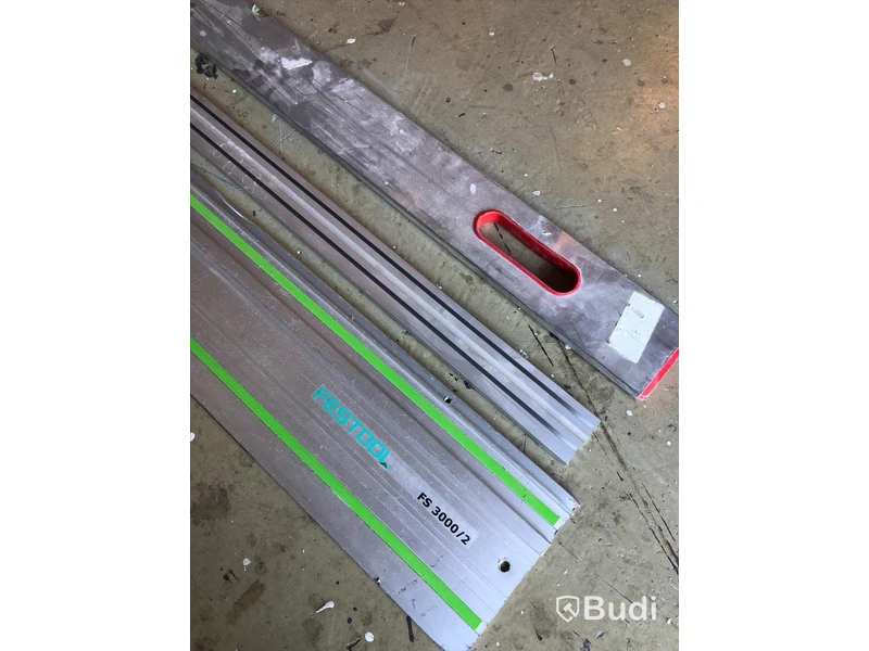 Festool Styrskena FS 3000/2 och sammanhörande vattenpass 3meter