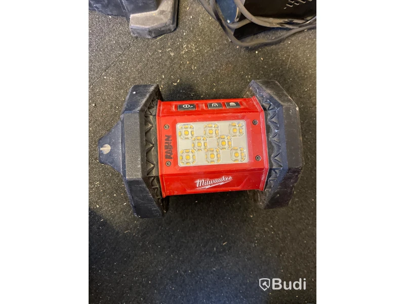 Radio Milwaukee M18 AL