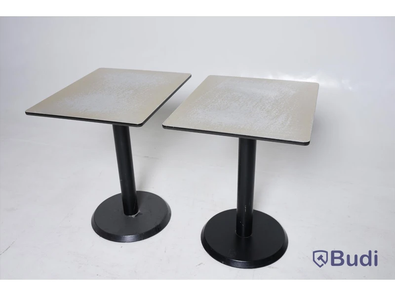 Kafebord 2 st med slipad toppskiva.