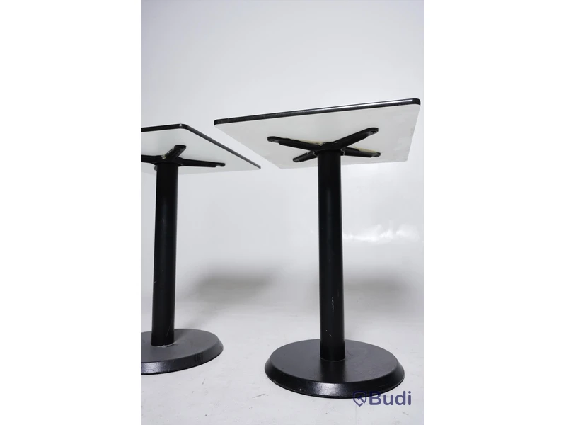 Kafebord 2 st med slipad toppskiva.