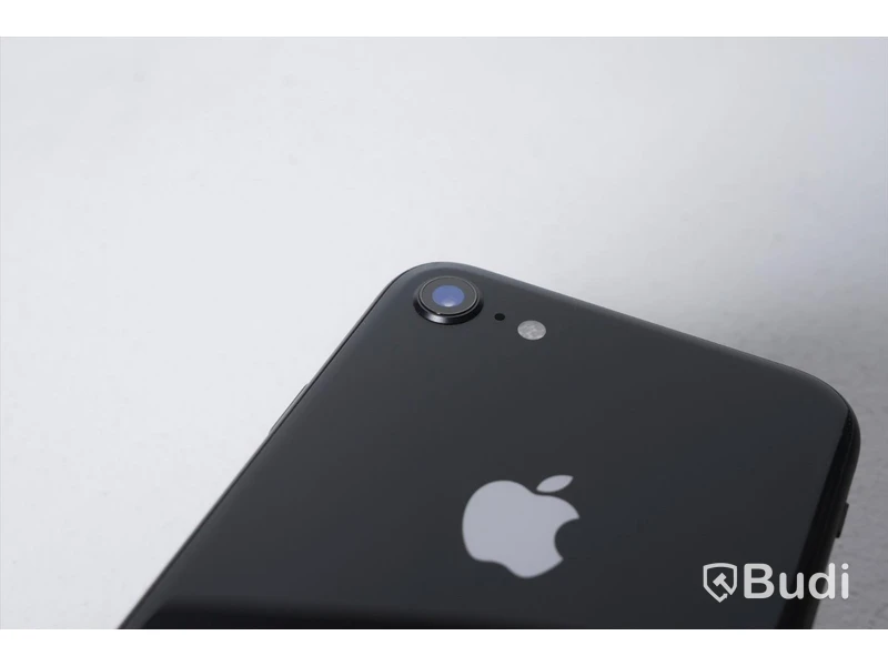 iPhone 8 - 64 GB, 93 procent batterihälsa