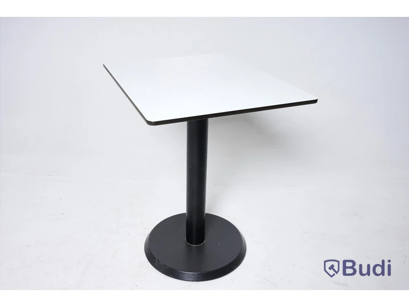 Kafebord/Utebord i vit topp.
