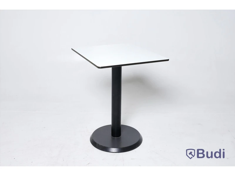 Kafebord/Utebord i vit topp.