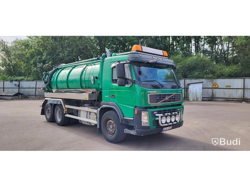 Lastbil Volvo Fm9 6x2 | 2006 | Slamsugare med spolutrustning | Torrsug - EXPORT