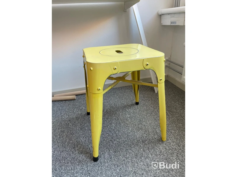 Gul plåtpall