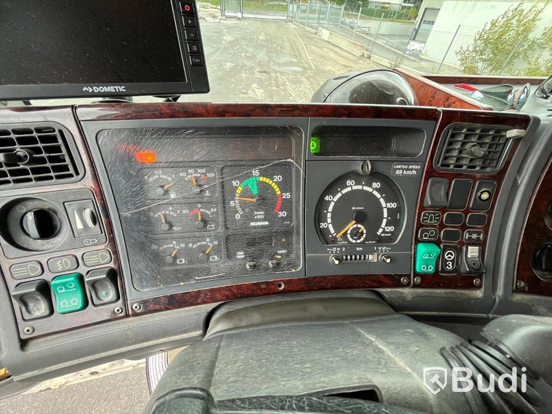 Lastbil Scania R124 8x2 Kranflak | Bodbil Hiab 700 E-6 med Jibb