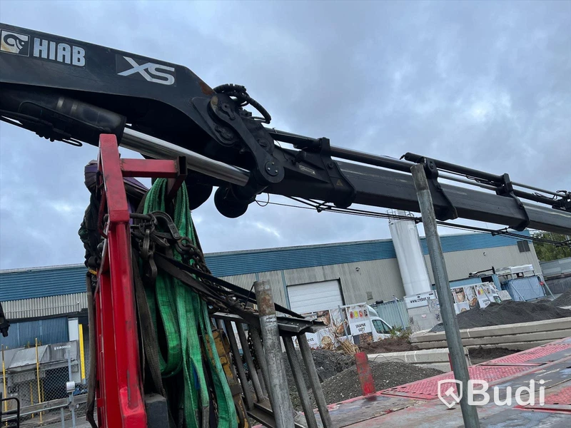 Lastbil Scania R124 8x2 Kranflak | Bodbil Hiab 700 E-6 med Jibb