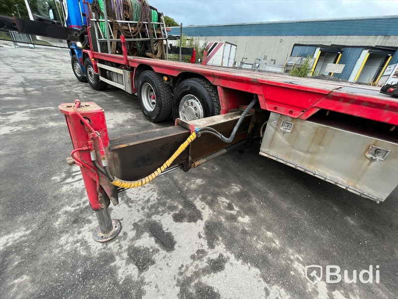Lastbil Scania R124 8x2 Kranflak | Bodbil Hiab 700 E-6 med Jibb