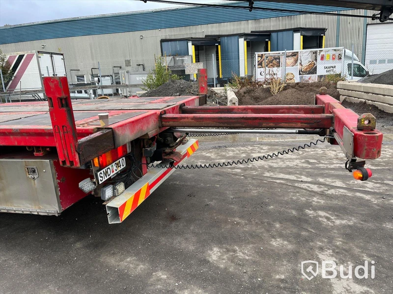 Lastbil Scania R124 8x2 Kranflak | Bodbil Hiab 700 E-6 med Jibb