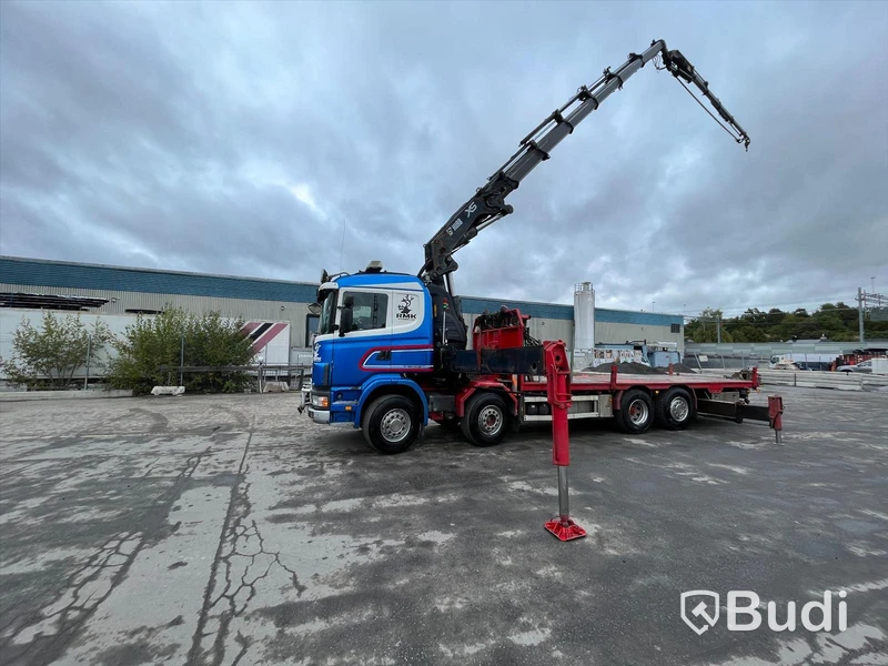 Lastbil Scania R124 8x2 Kranflak | Bodbil Hiab 700 E-6 med Jibb
