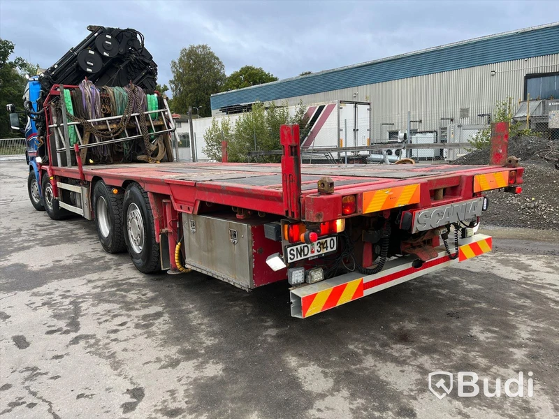 Lastbil Scania R124 8x2 Kranflak | Bodbil Hiab 700 E-6 med Jibb