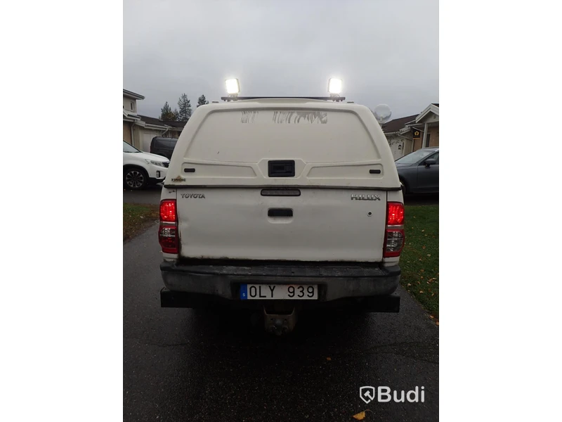 Toyota Hilux PickUp med kåpa | 4x4 | 2012