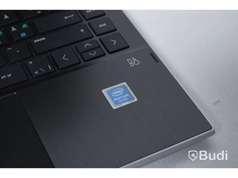 HP Pavilion x360 - Intel Pentium, DDR4 4GB, SSD 256GB med laddare.