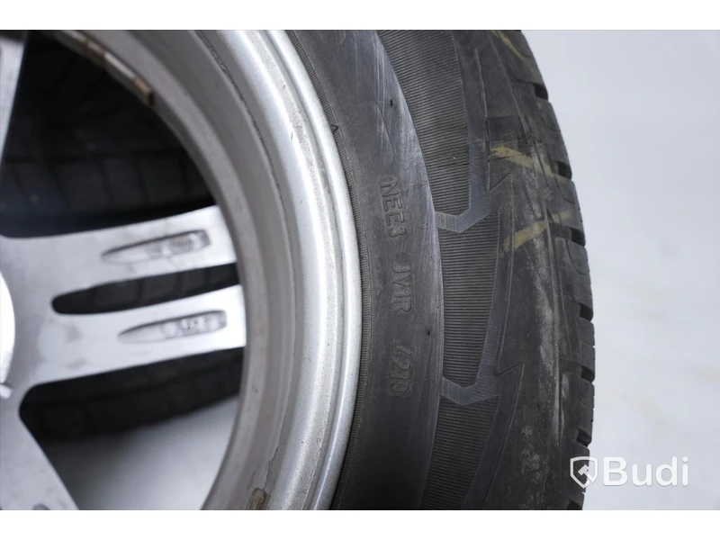 Vinterhjul Goodyear friktionsdäck UltraGrip Ice SUV GEN-1 på CSP fälg - 215/65 R17 - 99T. Passar bl.a till Volkswagen Tiguan.