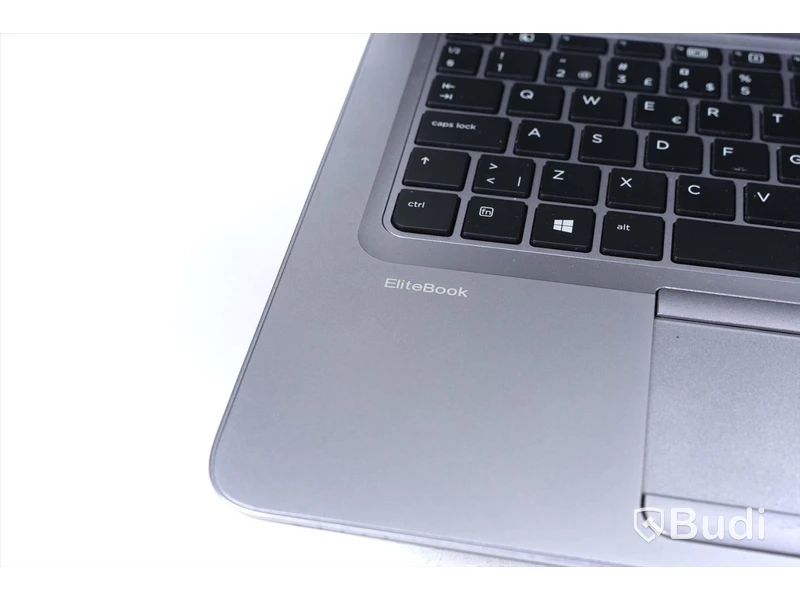 HP Elitebook 840 G3 med laddare.