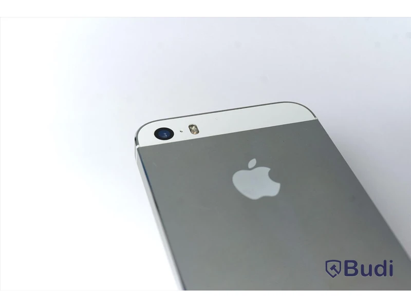iPhone 5S, 16 GB utan tillbehör.